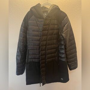 Women's Medium Mountain Hardwear Goose fill Down Jacket